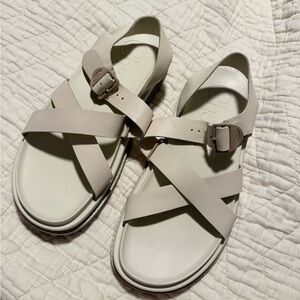 Chaco Women's Off-White Strappy Sandals